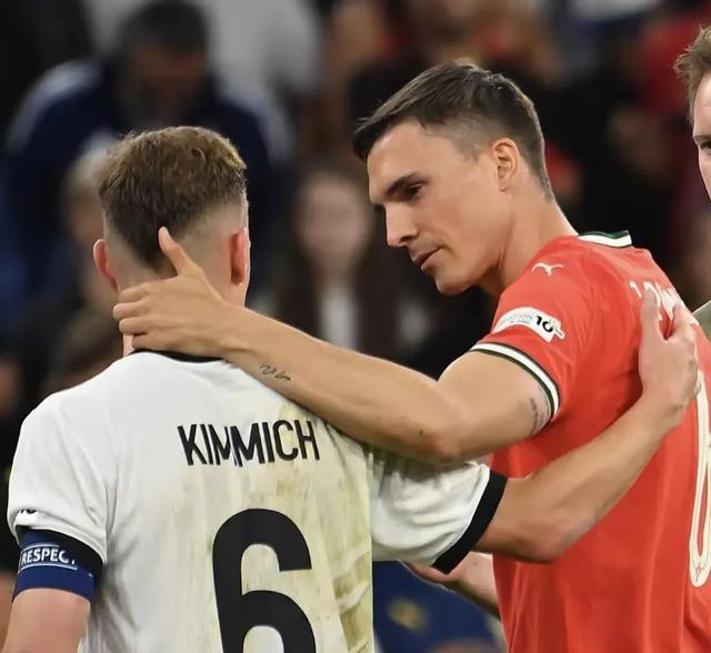 欧国联赛决赛火热进行中，球迷热情高涨