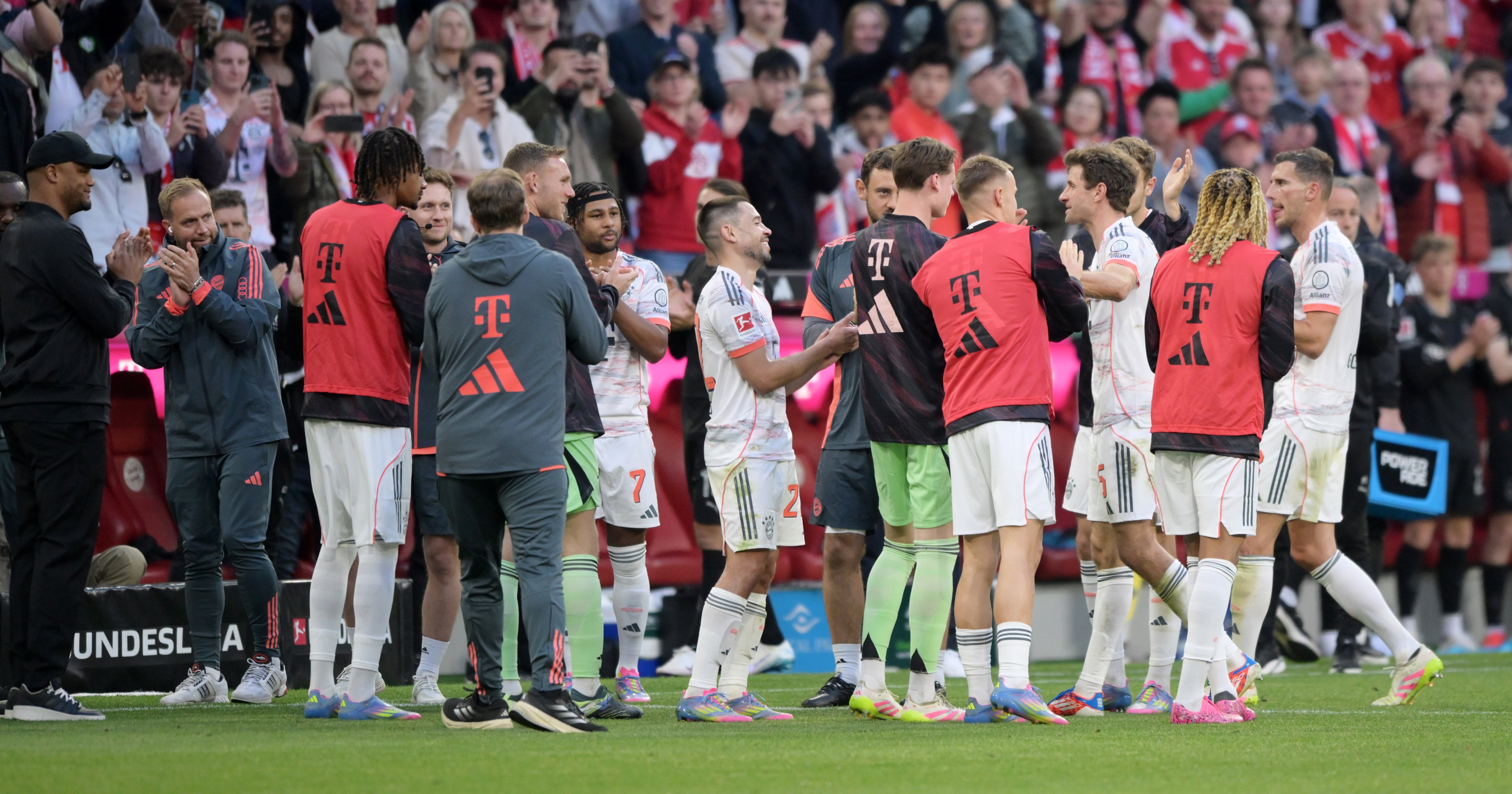 华体会入口-拜仁慕尼黑逆转，锁定欧联杯半决赛名额