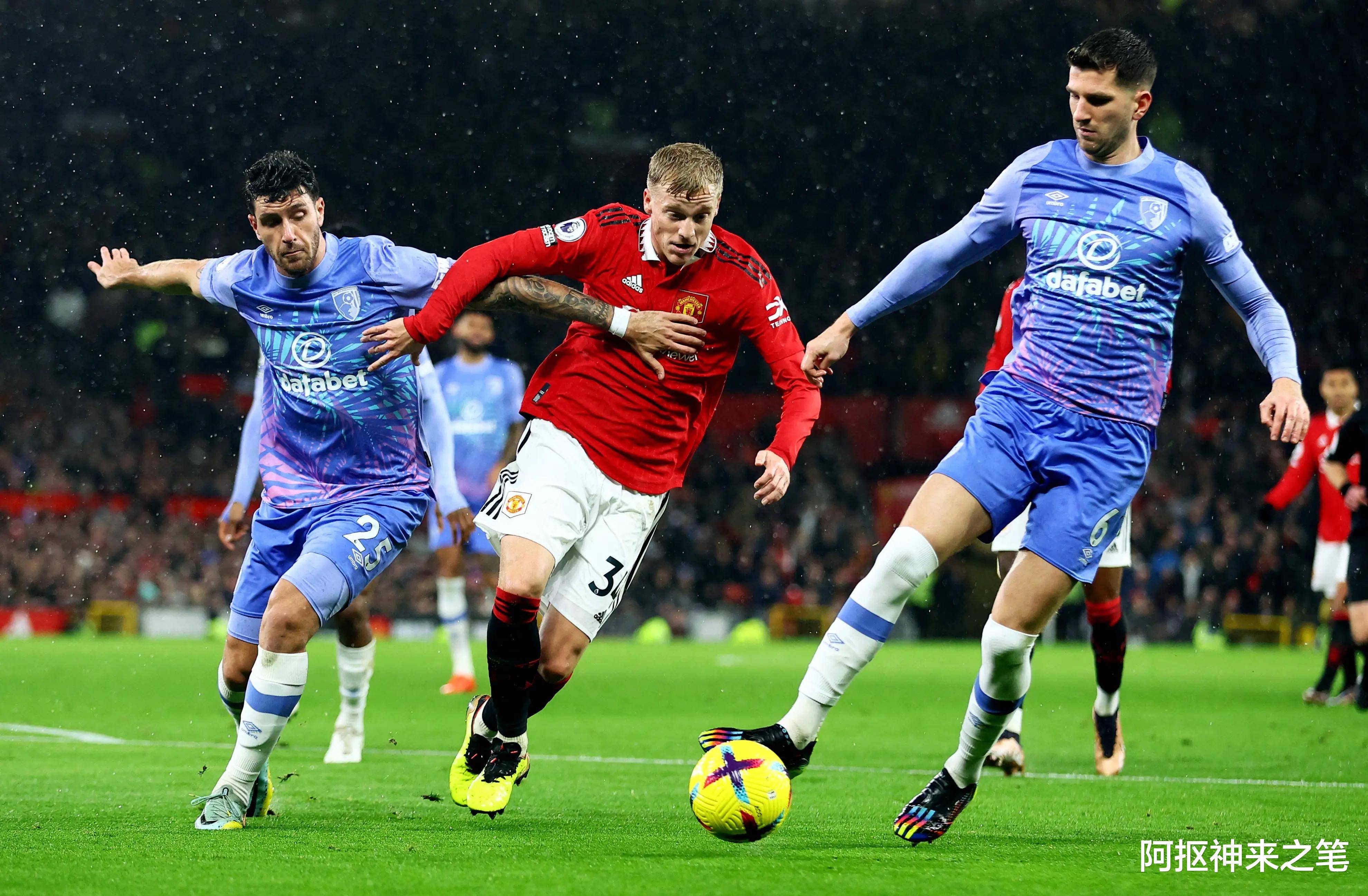 华体会网页版-欧洲国家队资深球员激烈争斗赛场纷讼的简单介绍