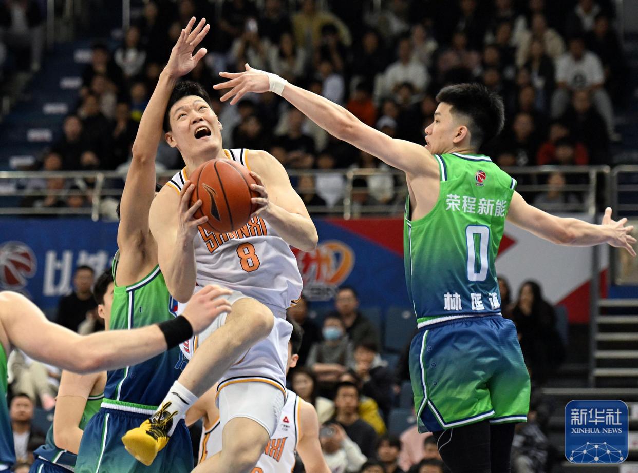 山西队逆转战胜天津队，实现绝地反击