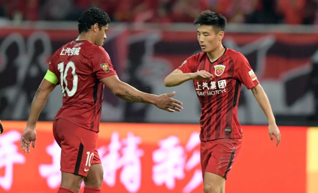 上海上港客场轻松取胜山东鲁能，继续领跑积分榜的简单介绍