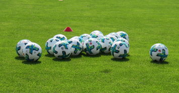 恩菲尔德重点培养年轻力量，迎战强敌有备无患