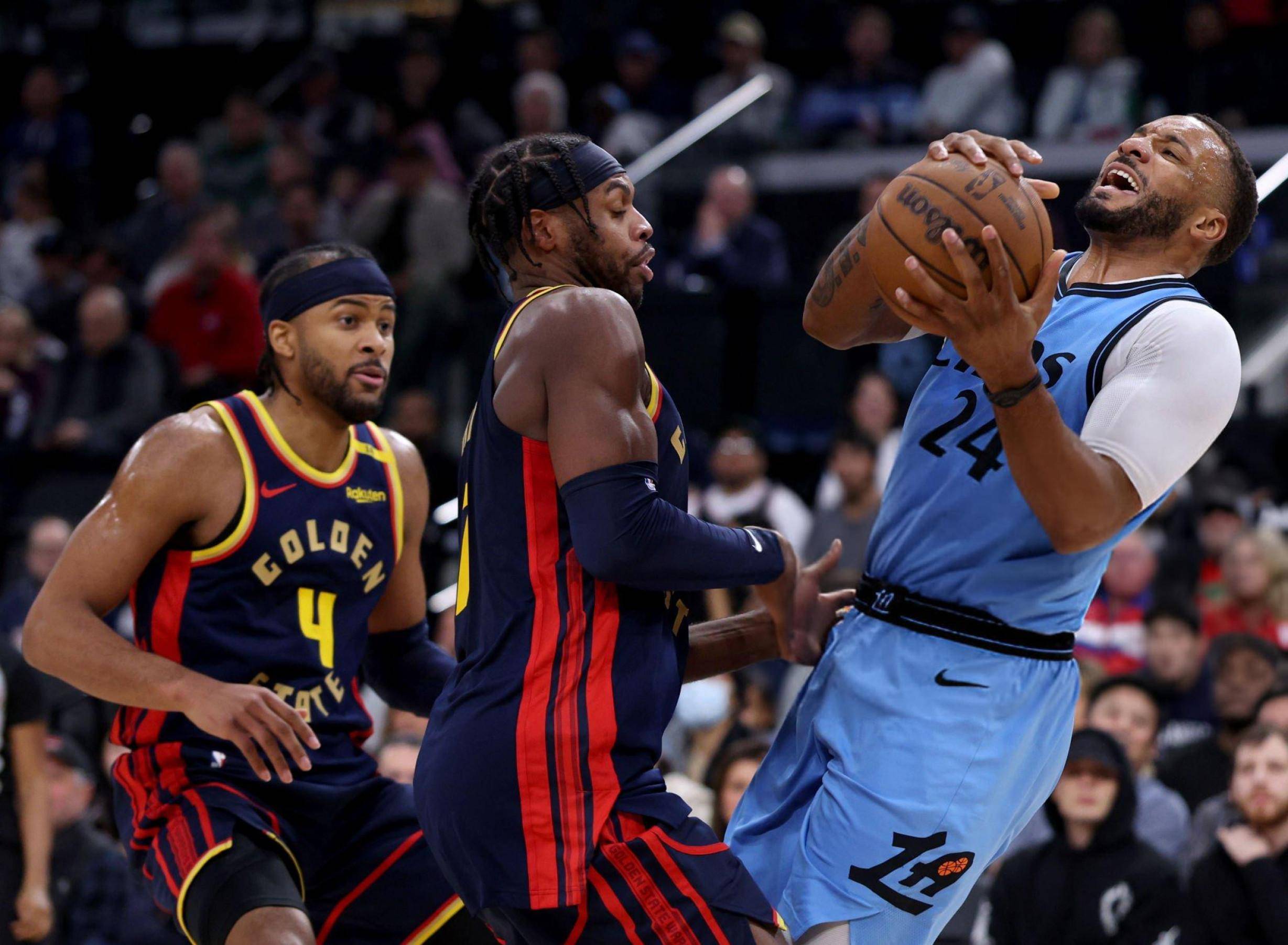 包含快船客场惊险取胜，实现连胜的词条