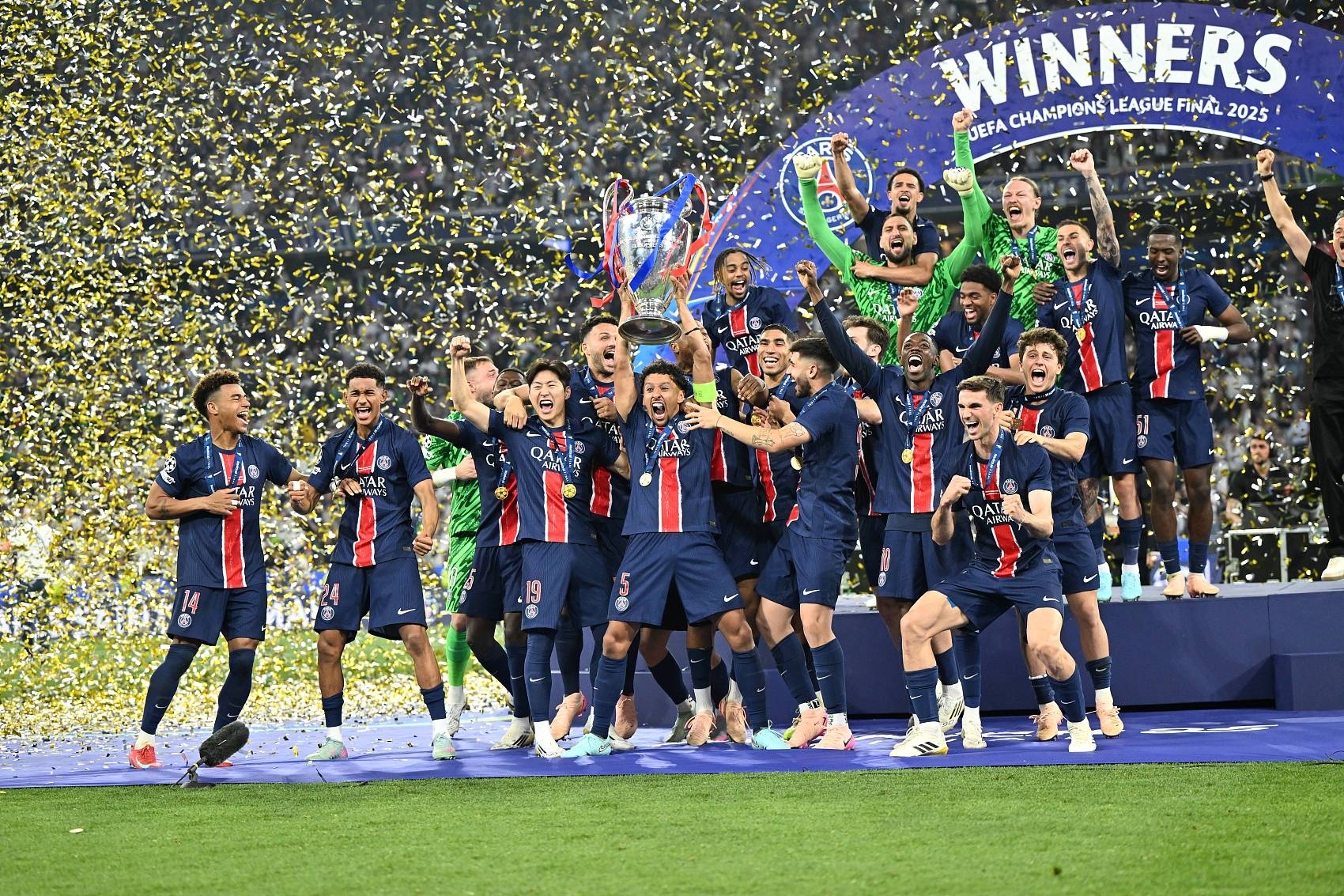 华体会登录入口-巴黎闷平对手，遗憾止步欧冠八强！