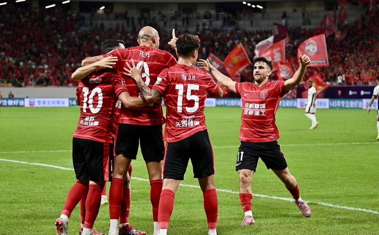 中超强队遭遇失利，争冠前程蒙蔽难测