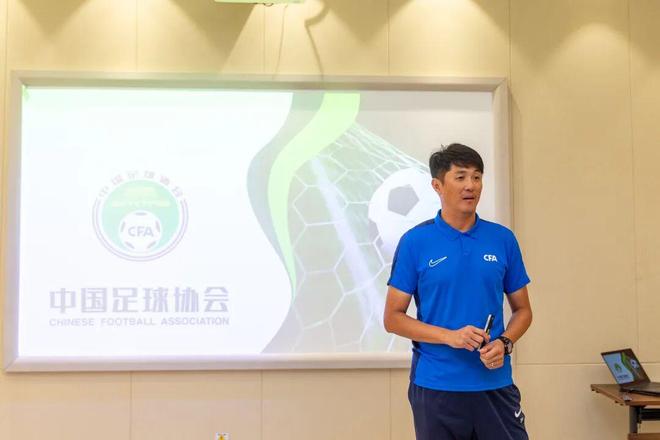 教练战术奏效，掀起国内足球热潮的简单介绍