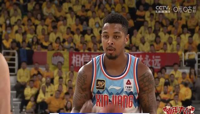 包含全面发力，某队成功逆袭晋级下一轮的词条